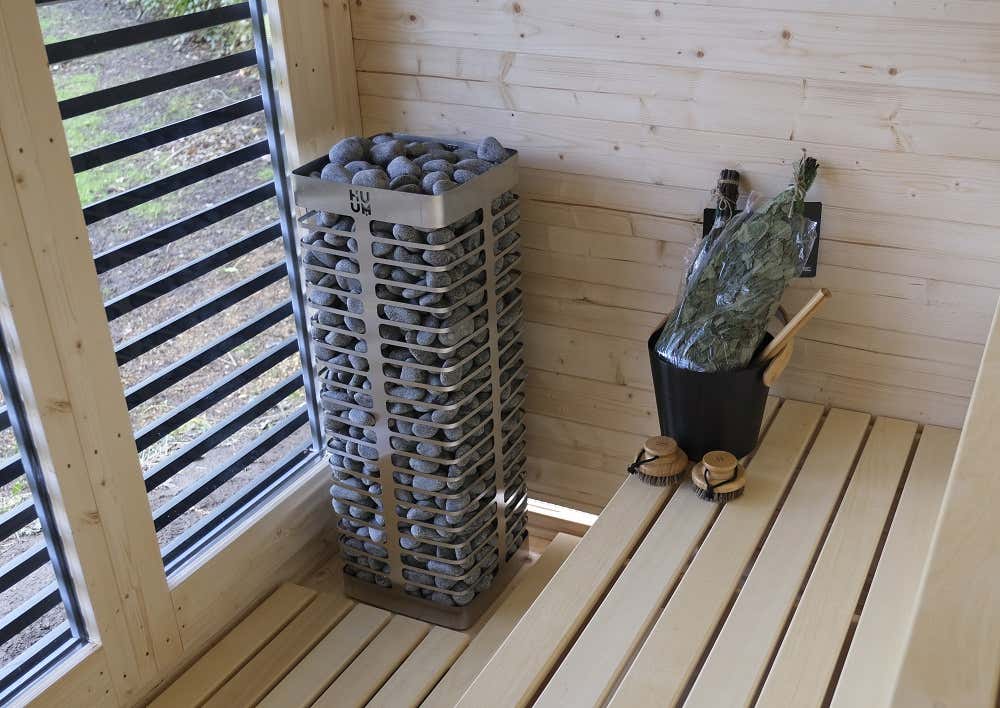 komplett-elektro-saunaofen-set-huum-steel-9-kw-211057-H8-6-00027-1-1000x708