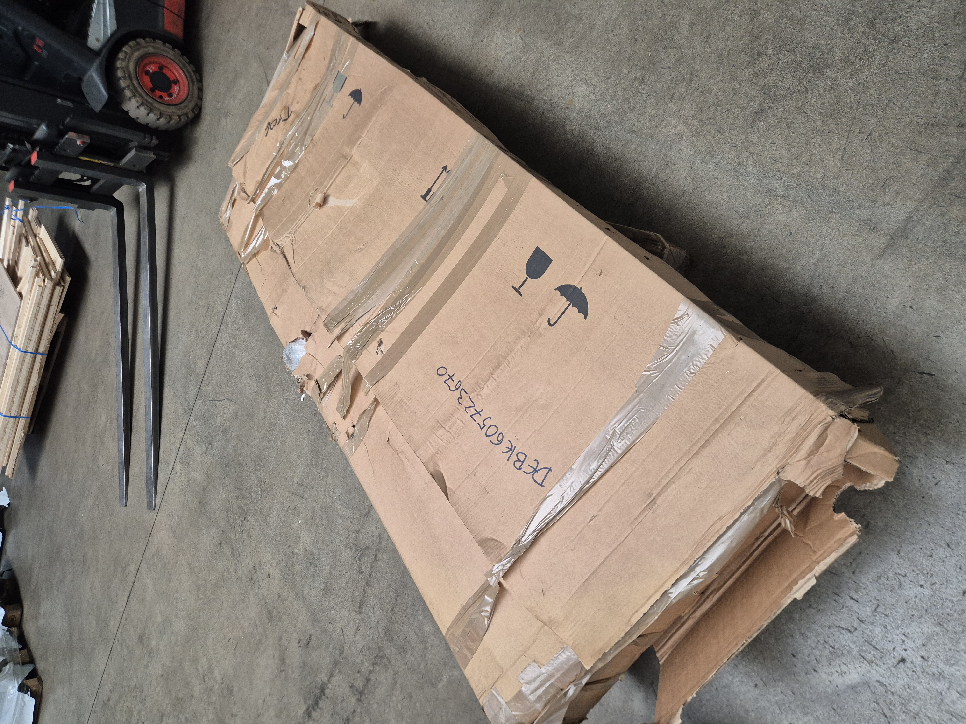b-ware-duramax-fahrradgarage-2x2m-283481-D7-B-00013-3000x4000
