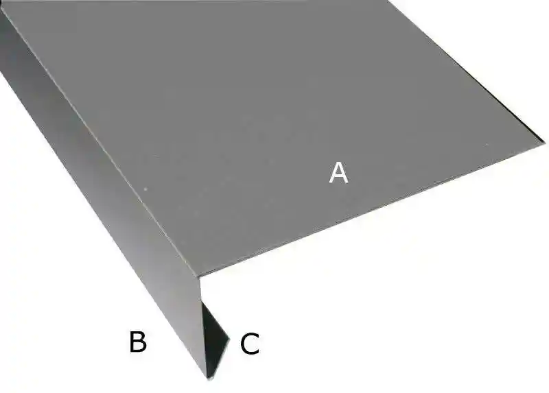 traufblech-zur-abdeckung-der-giebelbretter-153401-F1-6-00005-800x573
