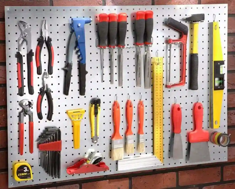 werkzeugaufhangung-fur-geratehauser-226781-M2-6-00029-1000x806