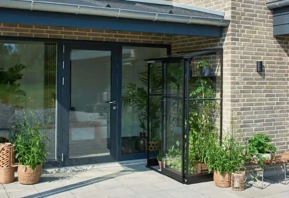 halls-gewachshaus-qube-lean-to-214895-J3-1-00022-0-1000x686